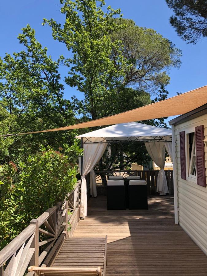 Camping De Parpaillon Roquebrune-sur-Argens Exterior photo