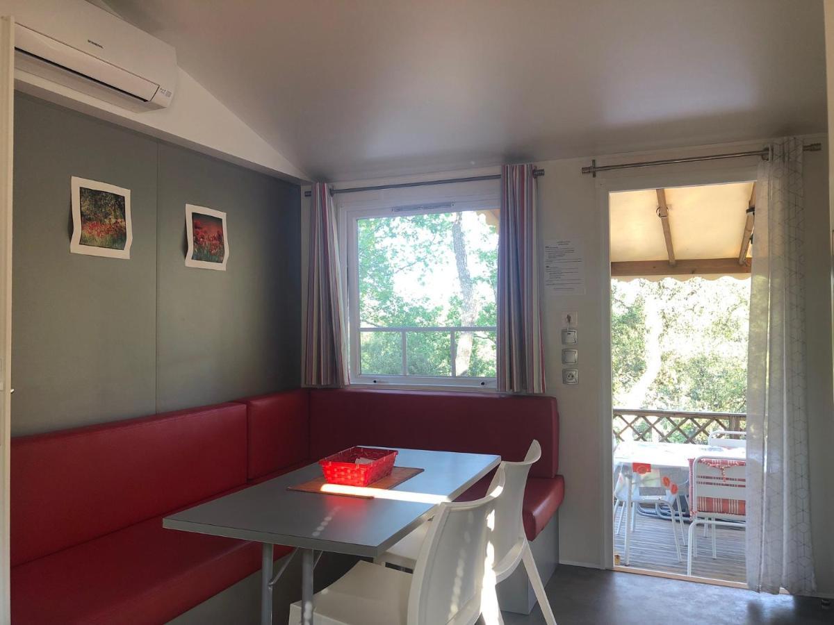 Camping De Parpaillon Roquebrune-sur-Argens Exterior photo