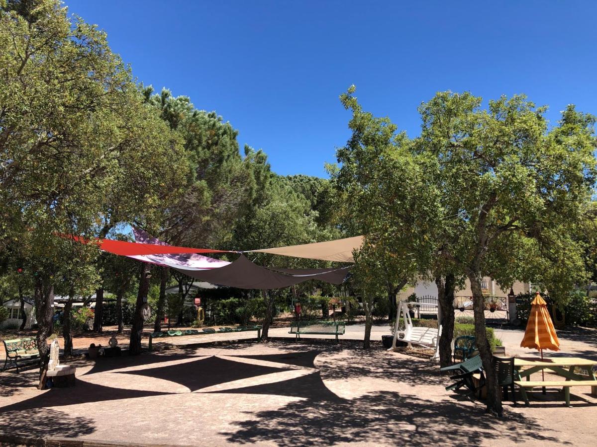 Camping De Parpaillon Roquebrune-sur-Argens Exterior photo