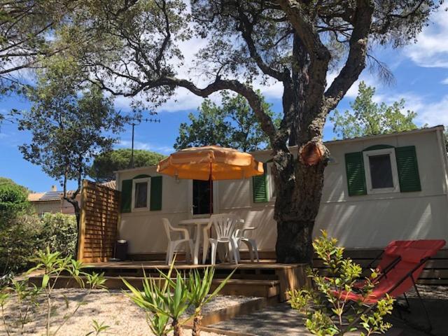 Camping De Parpaillon Roquebrune-sur-Argens Exterior photo